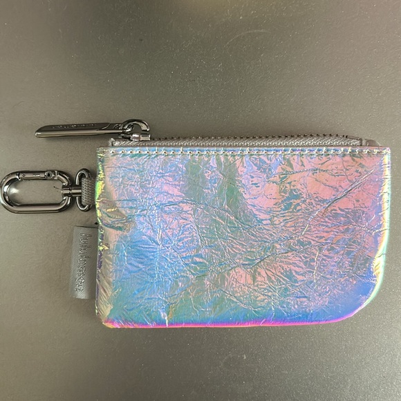 Lululemon Clippable Pouch - Iridescent - Picture 3 of 6